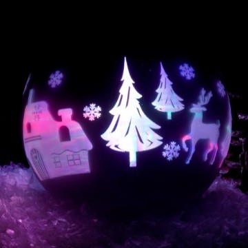 Lunartec LED Weihnachtskugel: Christbaumkugeln mit Farbwechsel-LEDs, Ø 8cm, 4er-Set (LED Weihnachtskugeln kabellos) - 5