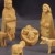 KINDERKRIPPE 11-teilig. Krippenfiguren in Bethlehem handgeschnitzt aus Olivenholz. Höhe der stehenden Figuren circa 9 cm. - 2