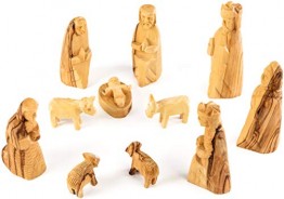 KINDERKRIPPE 11-teilig. Krippenfiguren in Bethlehem handgeschnitzt aus Olivenholz. Höhe der stehenden Figuren circa 9 cm. - 1