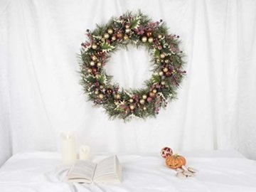 LTWHOME WHCMCGB Dmr 56cm Handgemachter Weihnachtskranz mit Kiefernnadeln, Holly Leaves, Weihnachtskugeln für Haus, Tür, Wand, Kaminsims, Fenster - 2