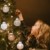 LessMo 30 Stück Weihnachtskugeln, 60mm Bruchsicher Kunststoff Christbaumkugeln, Weihnachtsbaum Deko Baumschmuck zum Aufhängen für Weihnachten Hängedekorationen Festival Feiertagsdekoration - 4