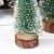 TheStriven 10 Stück Mini Weihnachtsbaum Künstlicher Kleiner Kiefernbaum mit Holzsockel künstliche Tanne Mini Tannenbaum Künstlich mit Schnee-Effek DIY Grün Klein Mini Christbaum für Weihnachten Party - 2