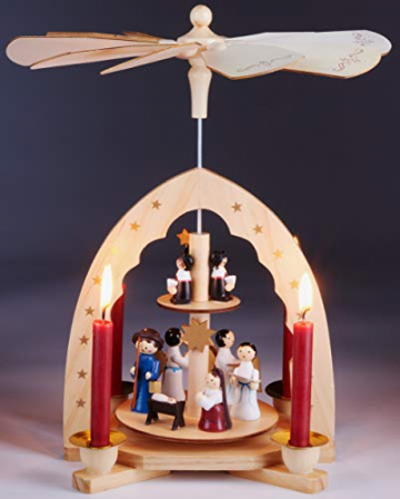 Brubaker 2-stöckige Weihnachtspyramide aus Holz - 30 cm - Krippenszene mit Jesuskind Maria und Josef, Engeln und Sternsingern - 2