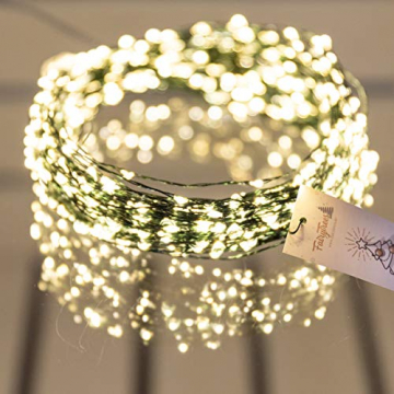 FairyTrees Micro LED Lichterkette für Weihnachtsbaum, FairyGlow 600 LEDs, Farbtemperatur 2700K (warmweiß), grüner Kupferdraht 30m (IP44), FG600 - 1