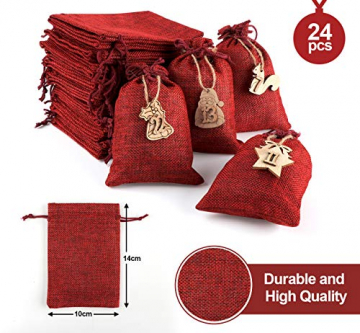 ABSOFINE 24 stück Jutesäckchen mit 24 Adventszahlen Zahlen Holz Deko Holz-Anhänger für Weihnachten Adventskalender Jutebeutel Stoffbeute Geschenksäckchen zum Befüllen(Rot) - 2