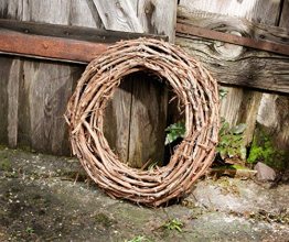 Kranz Rustikal aus Rattan Ø 50 cm, Natur Wand Tisch Tür Deko Holz Weiden Reben - 1