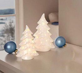 Dekoleidenschaft 2er Set LED Tannen aus Porzellan, Hochglanz weiß, 15 + 19 cm hoch, Tannenbaum beleuchtet, Adventsdeko, Weihnachtsdeko - 1