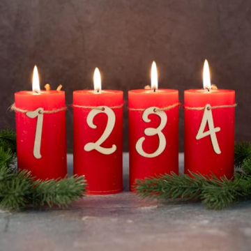 BETESSIN Adventszahlen 1-4 Adventskranz Zahlen Holz 1 2 3 4 für Kerzen Kerzenhalter 1 2 3 4 Holz Anhänger Deko Kerzenstecker Weihnachten Kerzen Dekoration Adventsdeko B - 4