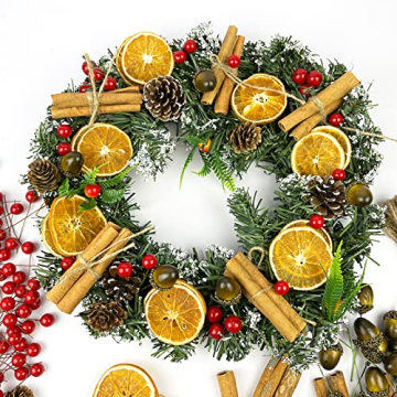 YUNSTK 67 Stück Weihnachtskranz Deko Potpourri Weihnachten, Weihnachtsdeko Adventskranz mit Tannenzapfen, Zimtstangen, Getrocknete Orangenscheiben, Sternanis, Juteschnur, Moos, und Pentagramm - 5